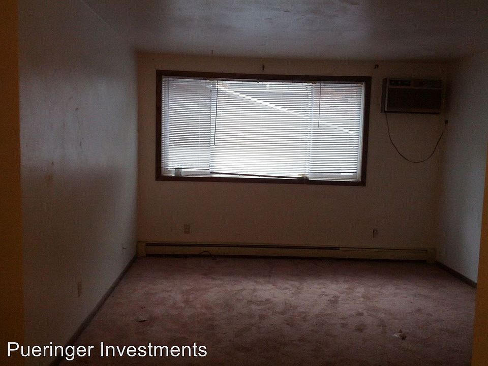 2nd image of 7 12th Ave NE APT 2