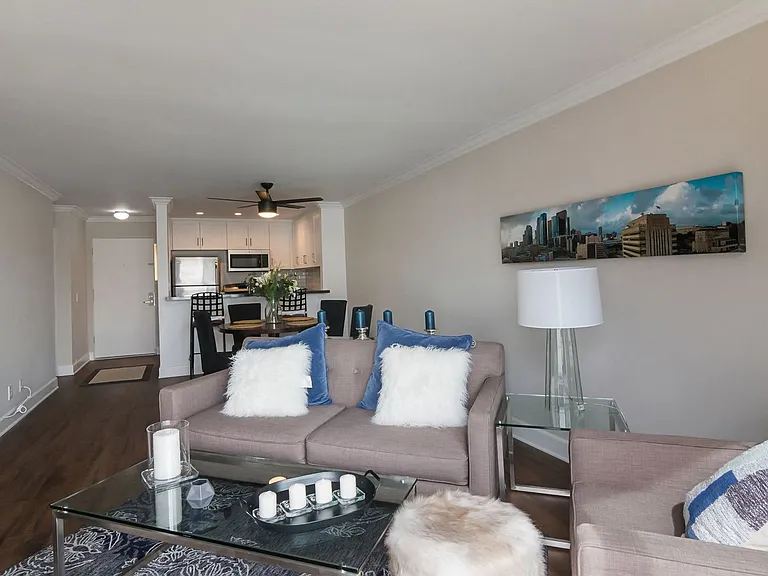 3700 Sepulveda Apartments — Photo 15