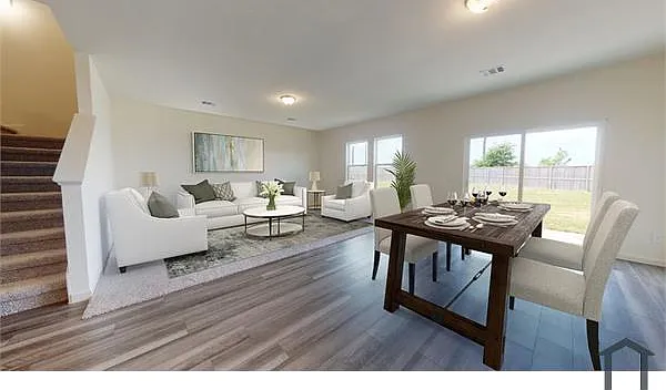 1214 Lambert Dr — Photo 5