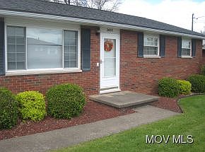 3rd image of 2608 Villa Dr