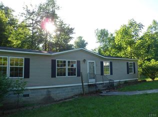 132 Claytor Dr, Brookneal, VA 24528