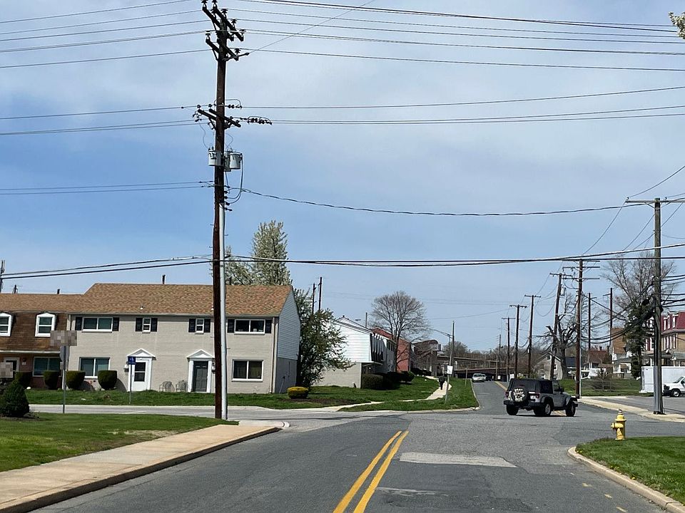 2nd image of 60 E Bel Air Ave