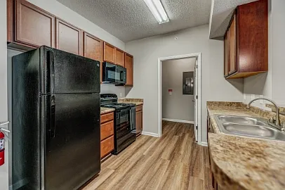 150 Millstone Road - H — Photo 3