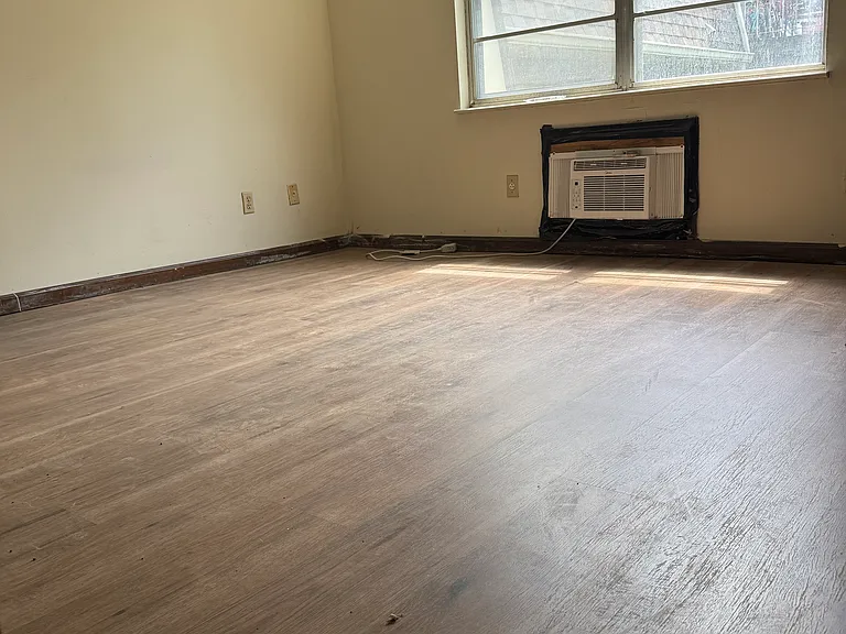 1808 Parkwood Ln #11 — Photo 5
