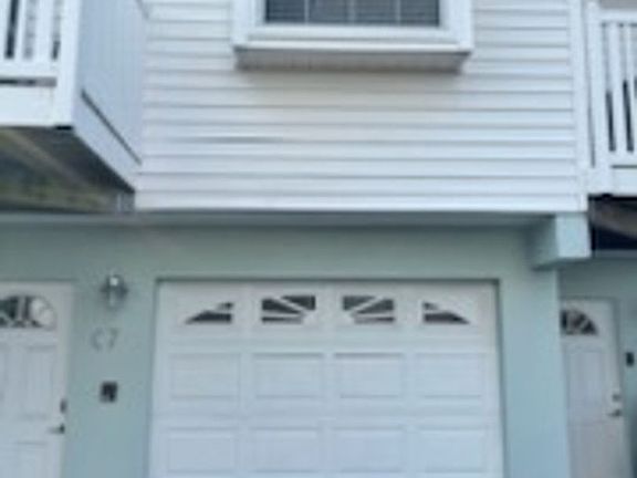 3rd image of 19201 Vista Ln APT C7