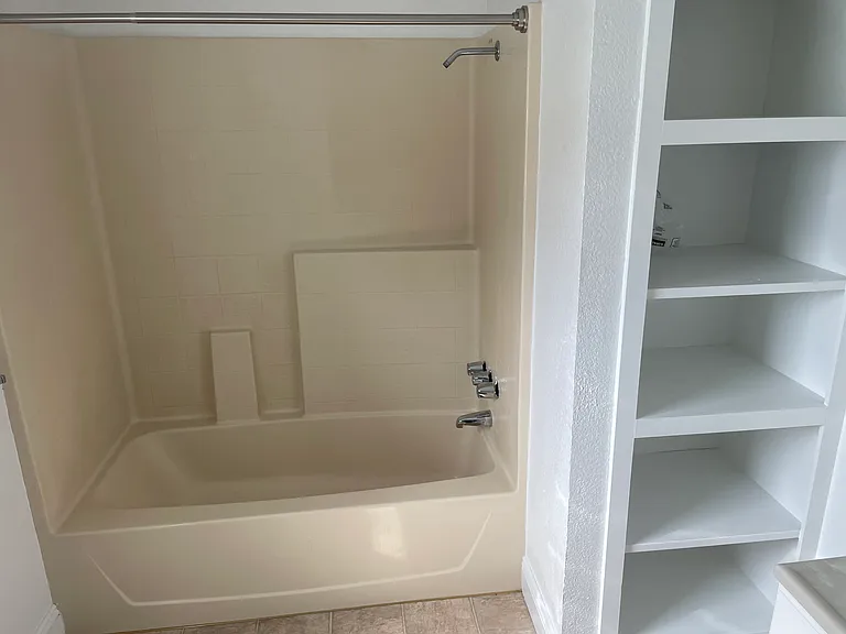 6115 Blank Rd — Photo 3