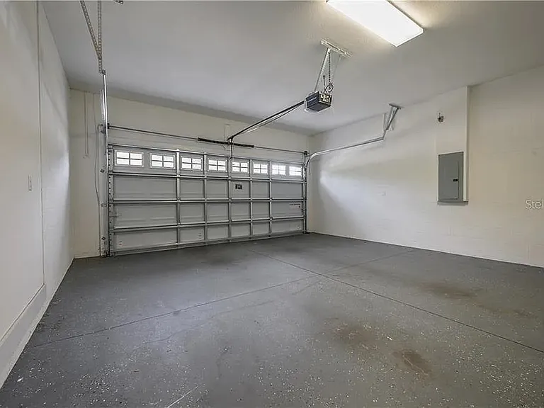 308 W Woodlawn Ave — Photo 35