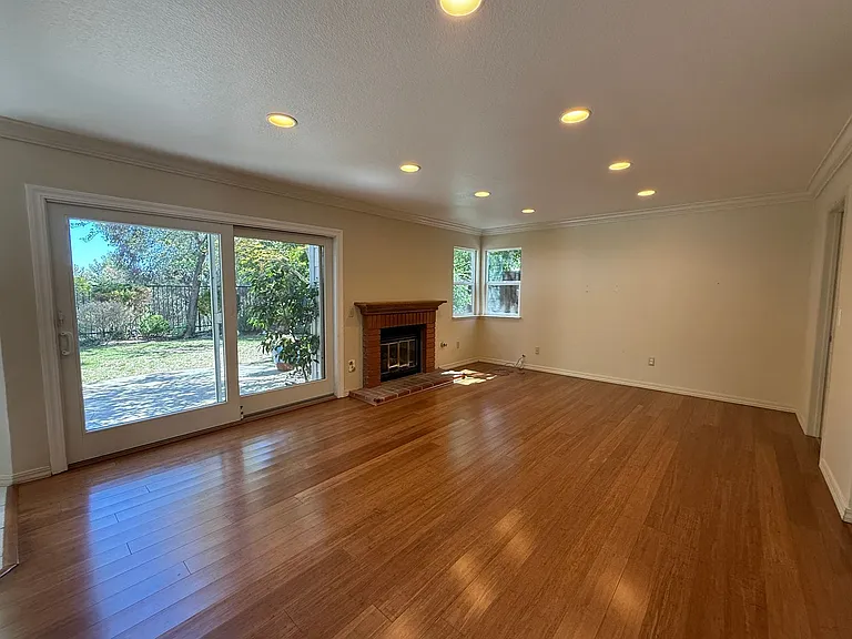 4973 Monaco Dr — Photo 19