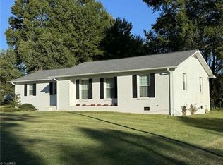 149 Vance St, Dobson, NC 27017