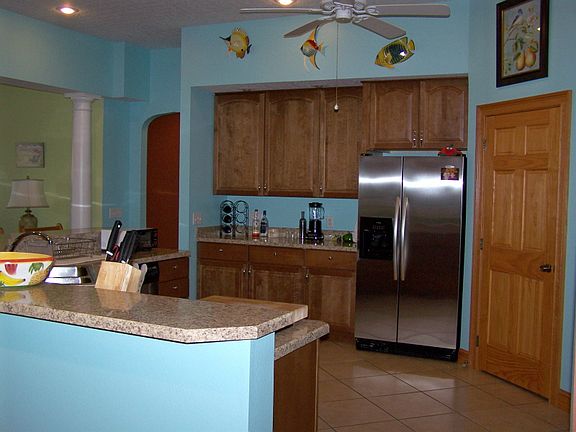 5th image of 205 SW Scott Pl