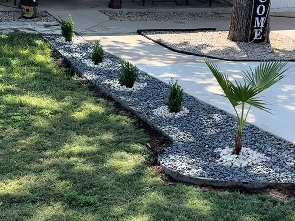 419 Goss St, Kerrville, TX 78028