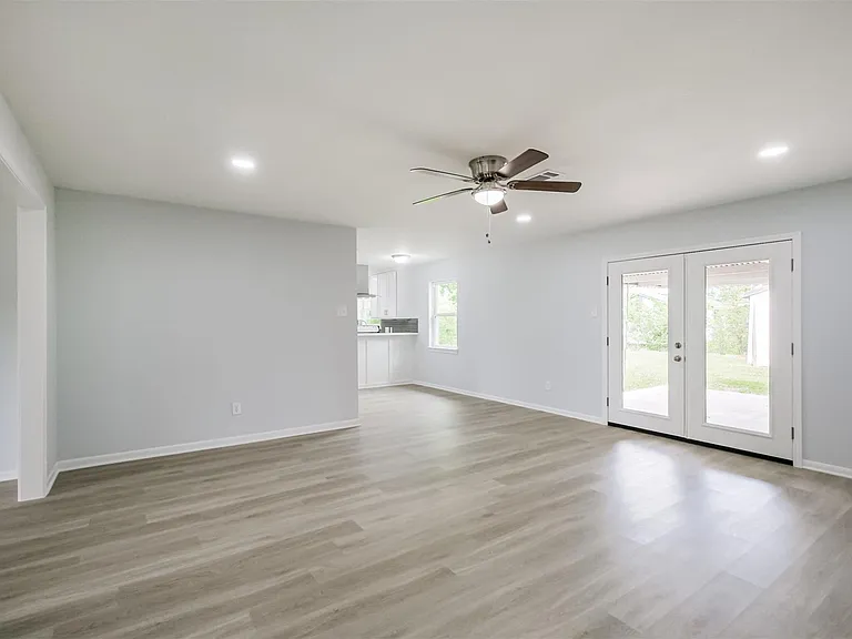 4314 Woodmont Dr — Photo 23