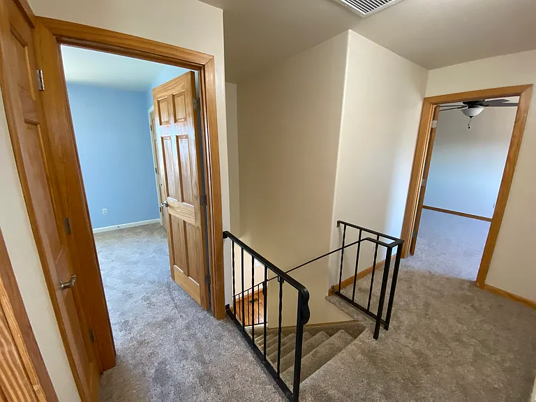 618 1/2 W Indian Creek Dr — Photo 19