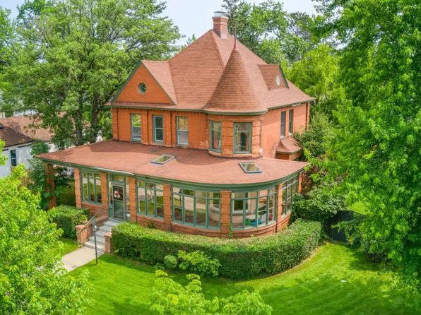 1002 Beltrami Ave NW, Bemidji, MN 56601