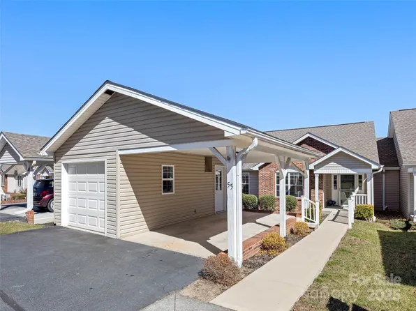 55 S Woodridge View Ct, Hendersonville, NC 28791