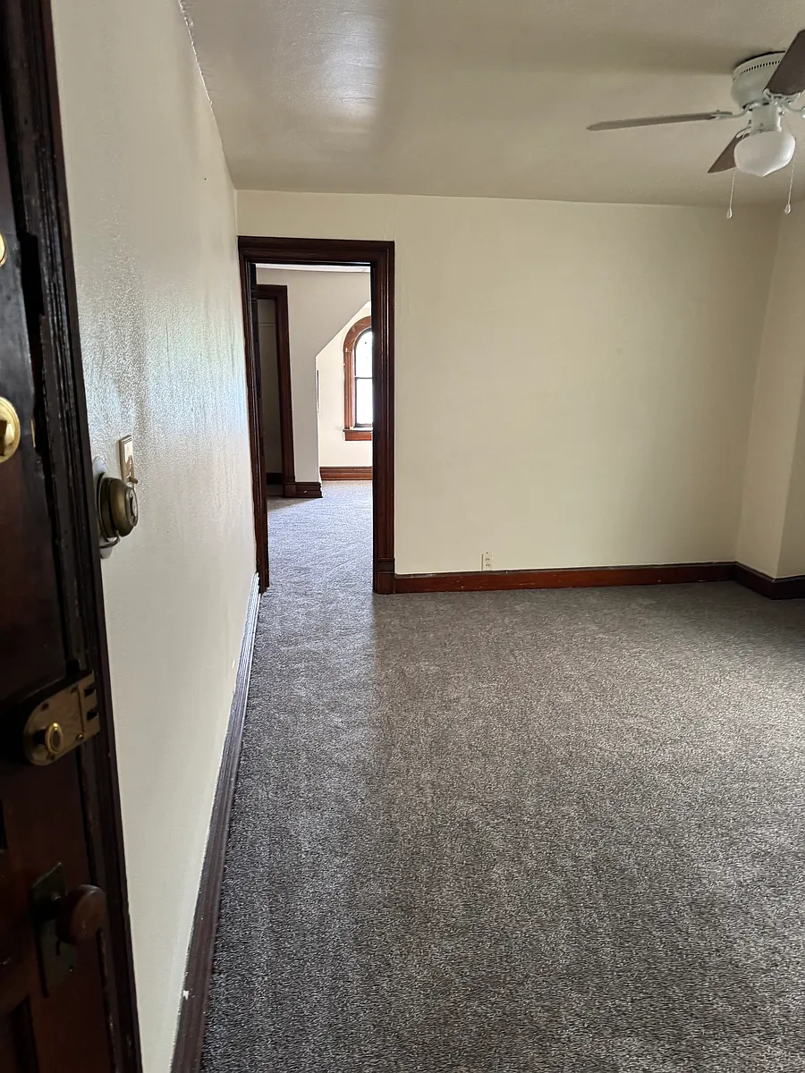 Building Photo - 413 Hummel Ave #3