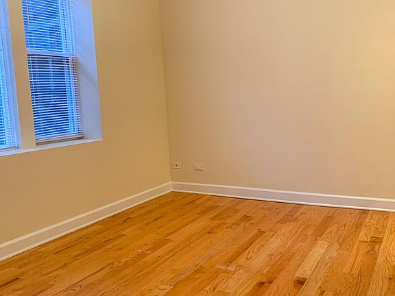4th image of 3348 W Wilson Ave #2