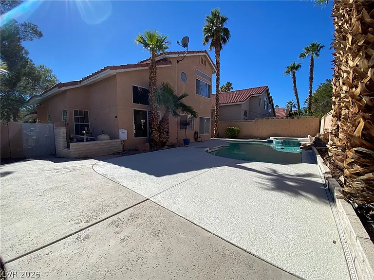 7604 Cruz Bay Ct — Photo 36