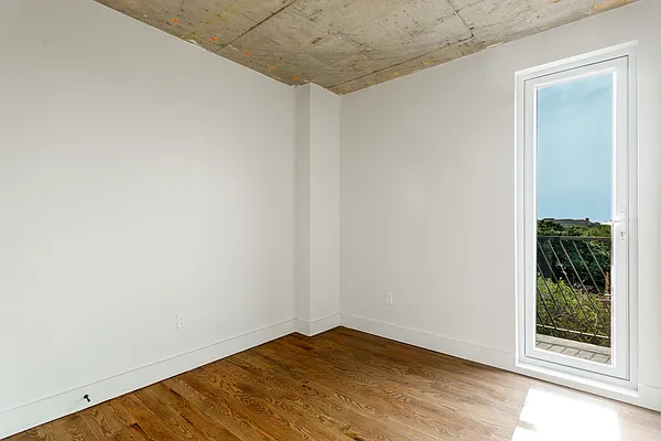 Rented by ERNY LLC | media 16