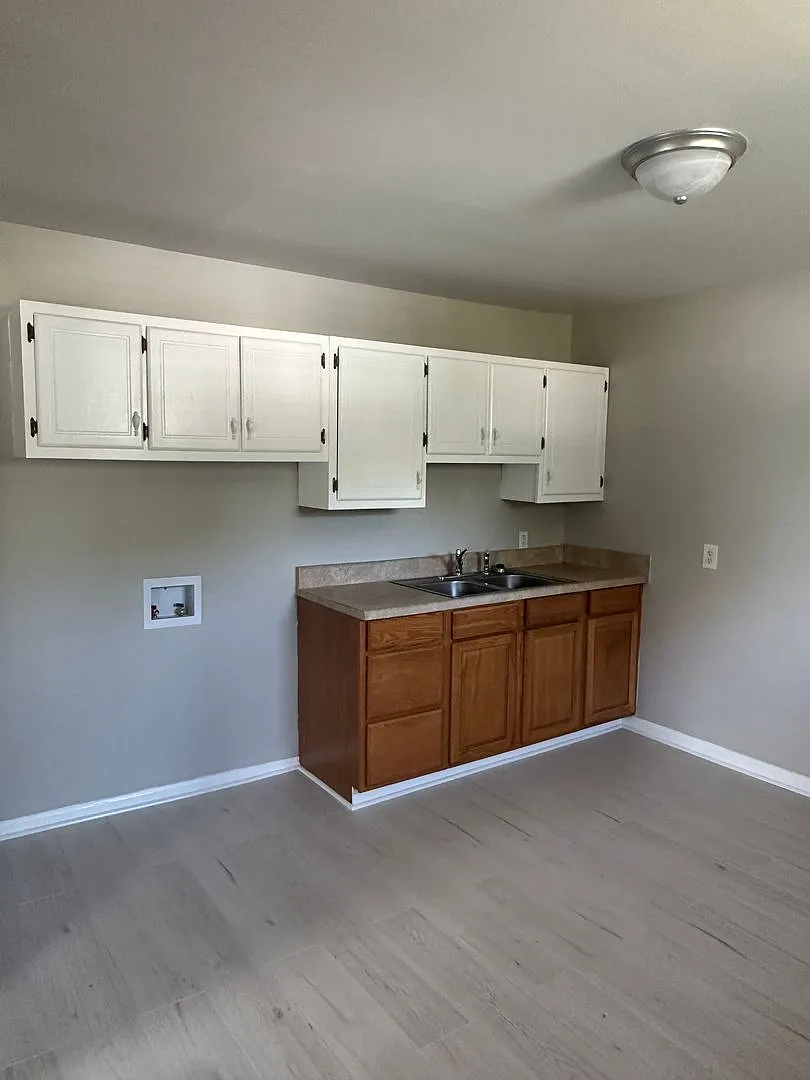 3 Bedroom/1 bath home — Photo 3