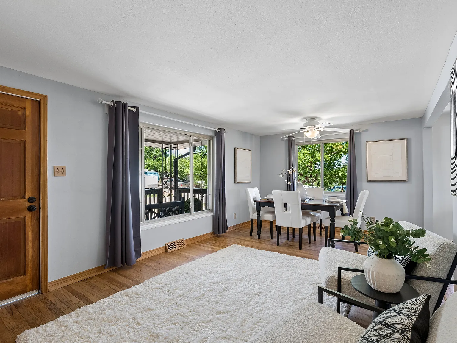 Golden Rental — Photo 3