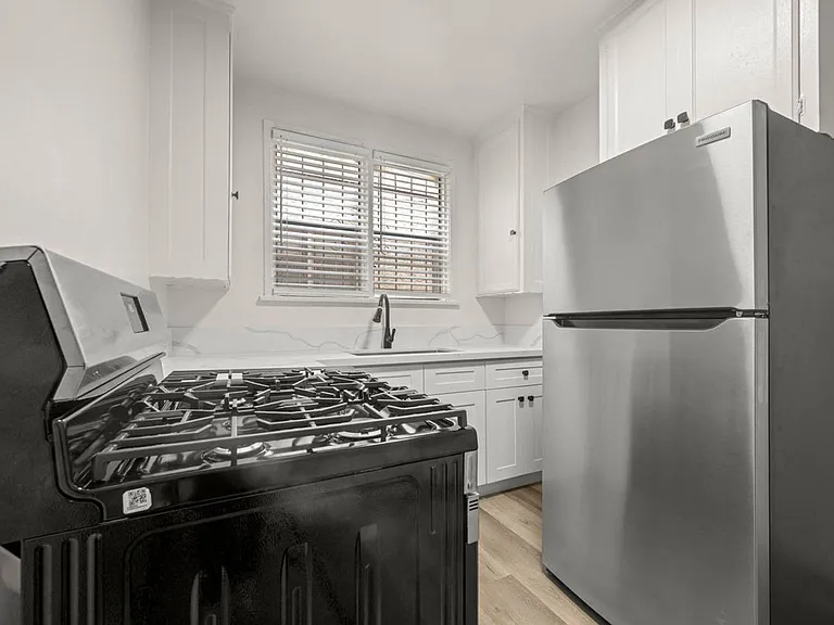 4282 Leimert Blvd #A — Photo 2