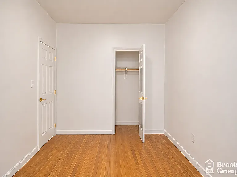 475 Hart St #3 — Photo 7