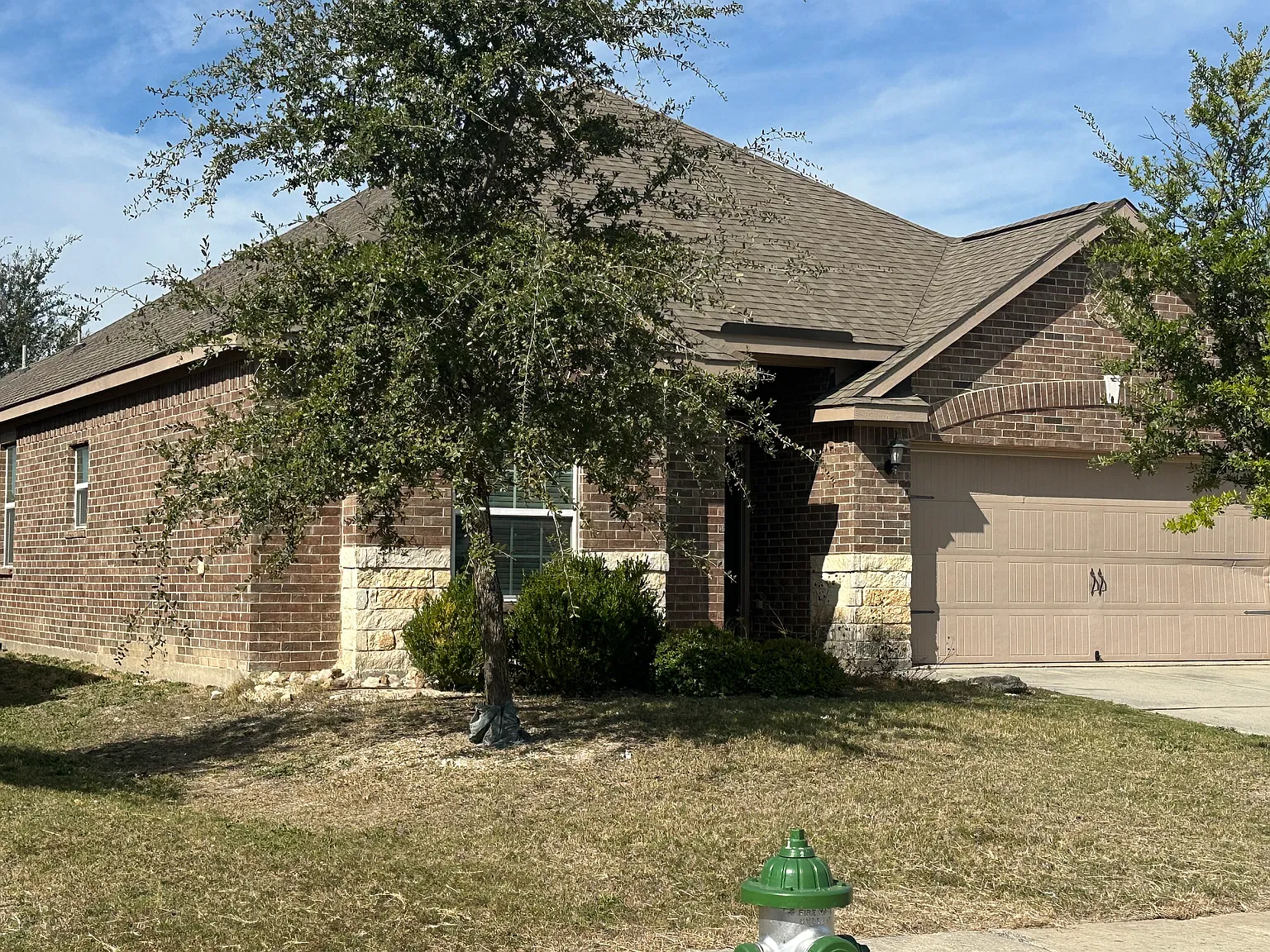 3 bed, 1742 sqft, $2,000 — Photo 3