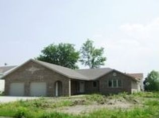 1135 20th St, Owatonna, MN 55060