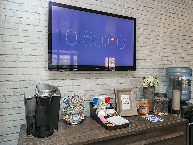 Leasing Office