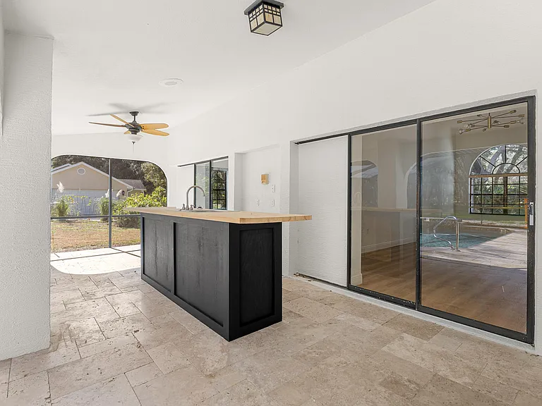 375 N Highview Ave — Photo 45