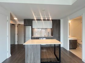 130 River St