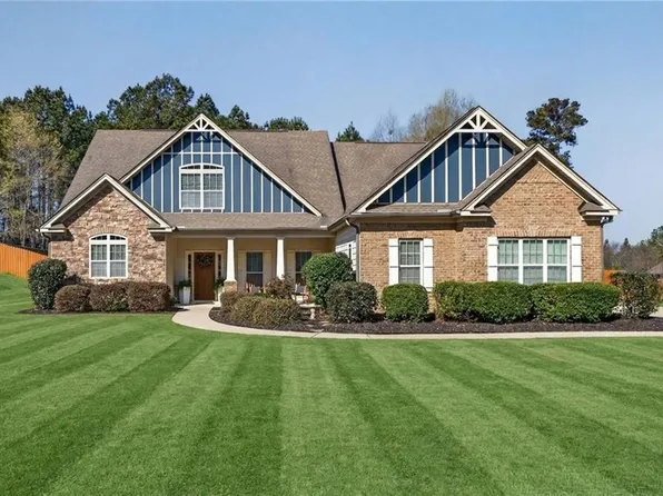 137 Caraway Rd, Locust Grove, GA 30248