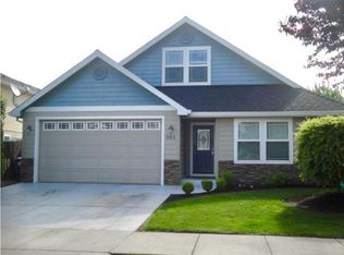 684 Spring Valley Dr, Medford, OR 97501