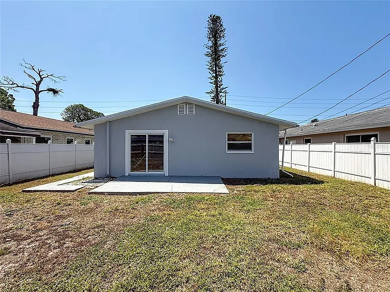 1755 Shore Acres Blvd NE — Photo 30