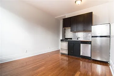 Rented by Platinum Properties