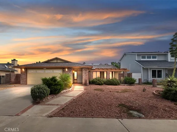 860 Polk Ct, Hemet, CA 92543