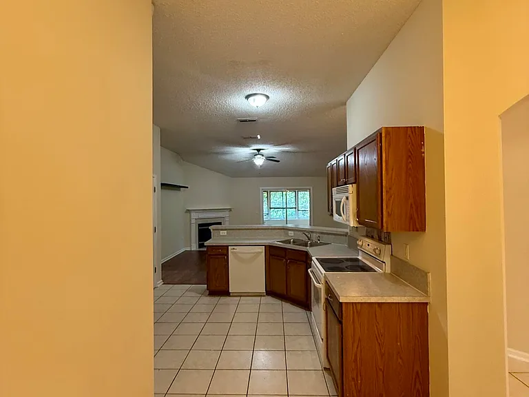 3150 Highland Grove Dr — Photo 12