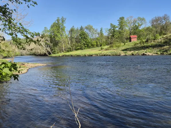 Dunbrack Rd, Covington, VA 24426