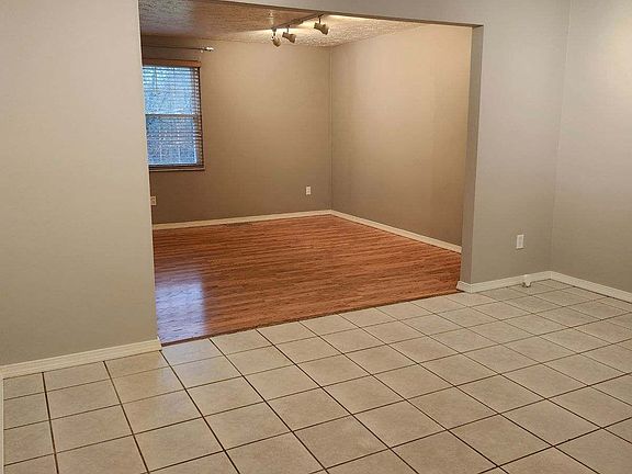 4th image of 231 E Commons Dr #231