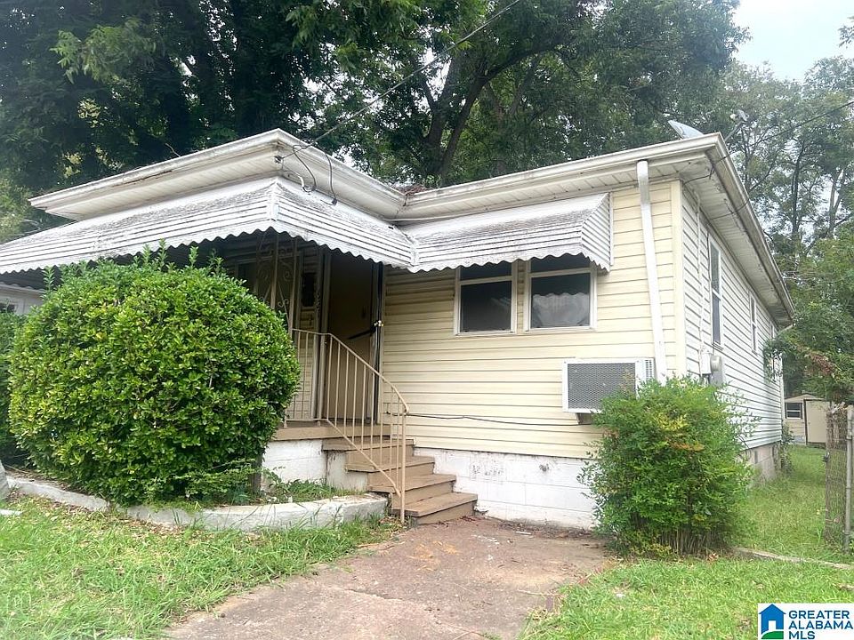1st image of 921 19th Pl SW