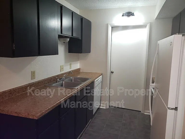 809-3 Fox Run Dr — Photo 8