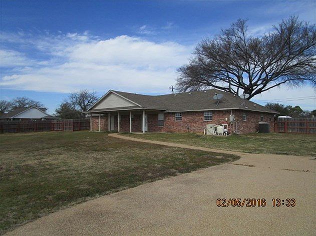 1st image of 226 Clayton Dr