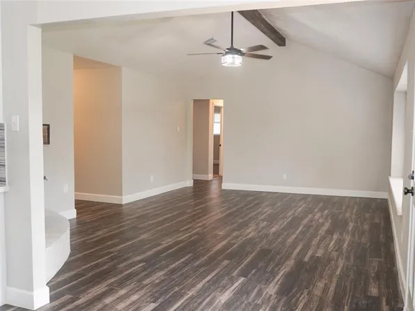 605 Regency Drive, Deer Park, TX 77536