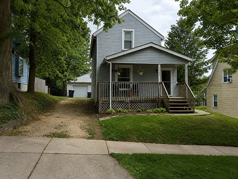 2157 10th St SW — Photo 1