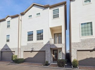 10926 Brookeshire Chase Ln, Houston, TX 77043