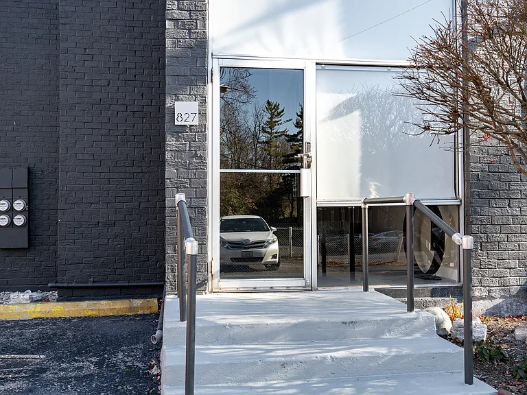 827 Wilmington Ave #3 — Photo 14