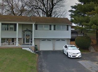 201 Meadow Valley Rd #1, Ephrata, PA 17522