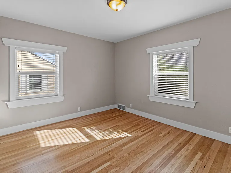 3885 S Nordin Ave — Photo 4