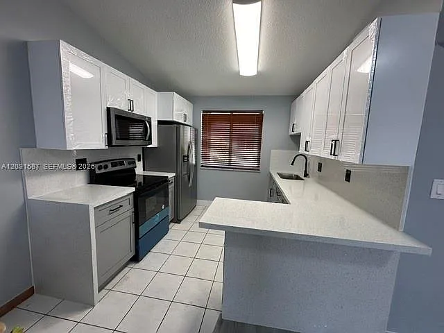 Doral Court Condo — Photo 2